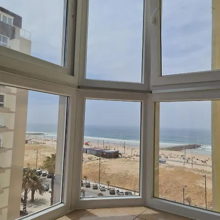 Front Beach Costa Caparica Lisbon Costa da Caparica Exterior photo